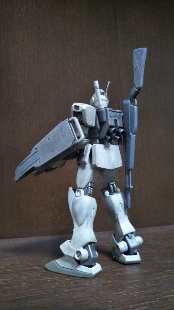 背中にはスナイパーライフルラックを作りました。