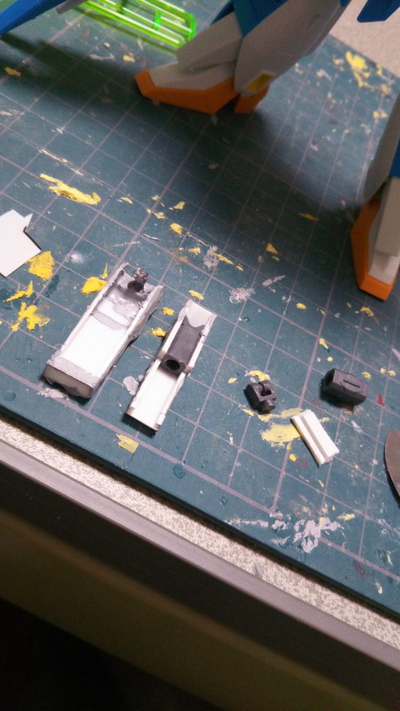 サーベルラックをプラ板とジョイントで再現