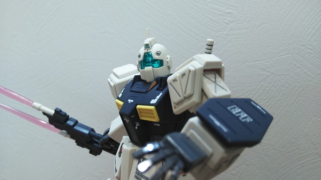 内部メカにラピーテープを切り貼りしたら思った以上にギラギラに。。。