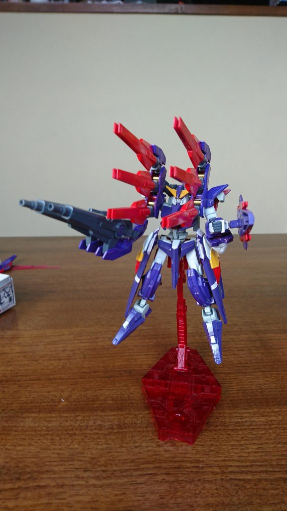 前方への集中砲撃モードへ
この状態から大型フィンファング×6での収束砲とか射てたらいいなー、と妄想しています