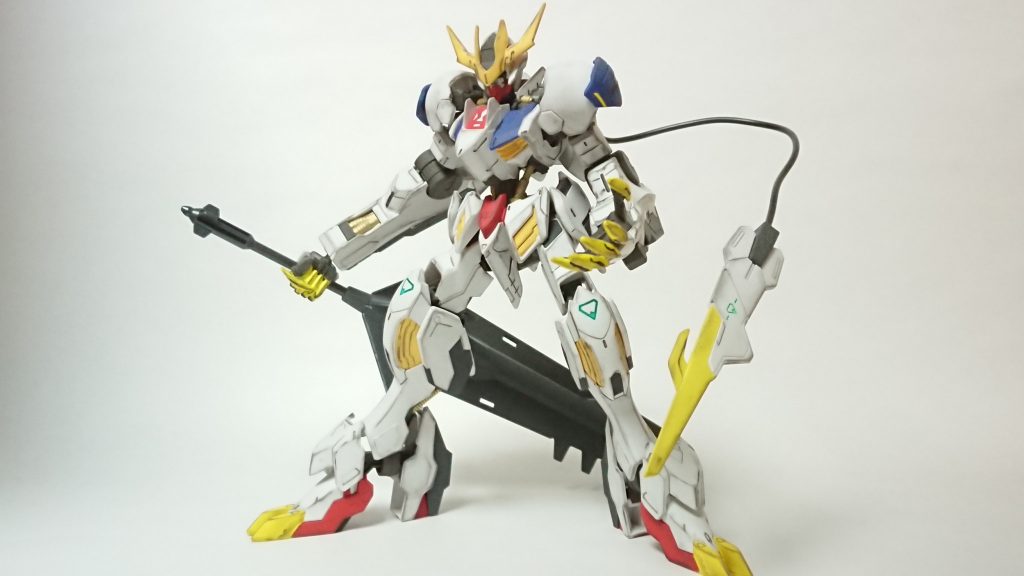 最後に決めポーズ。
HGとは思えぬ立派さ。尻尾とか足とか爪とかの部分塗装と、アンテナは少し尖らせてあります。ルプスが好きだったけど、レクスの獣らしさも好きでしたー。