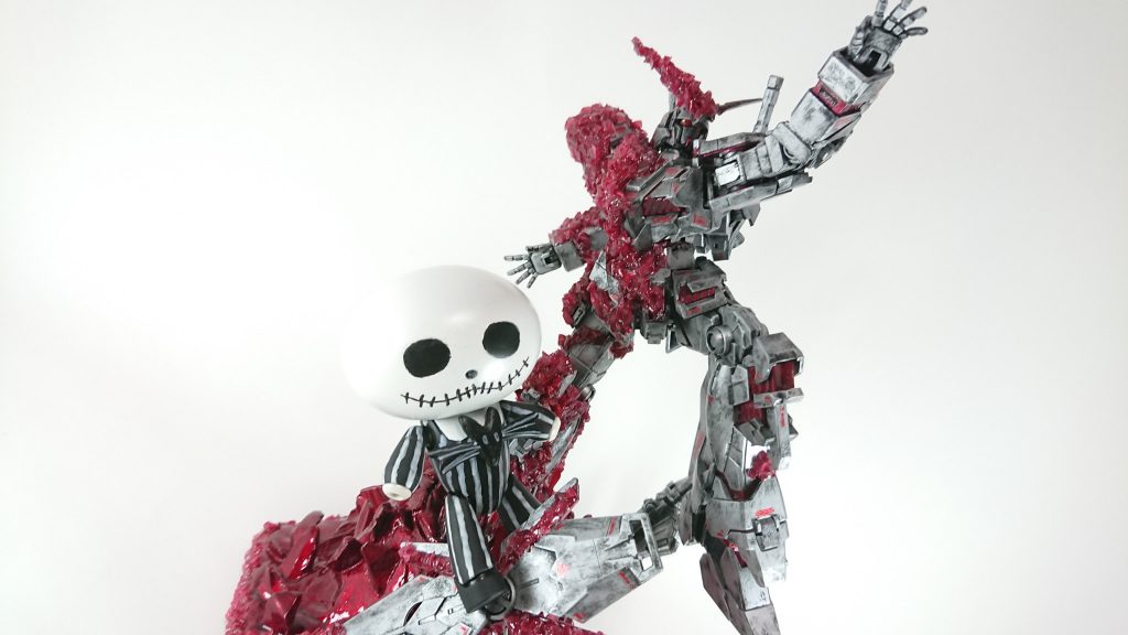 友達に『本当にゼアノートが作ったの?』と言われるので、証拠も撮りました( ̄∇ ̄*)ゞ
珍しく1ヶ月もかけて作ったので、本当にこだわって納得のいく作品になりました(*´ω`*)
今週末に行われる『神展』で展示させて頂きますので、参加の方、見学の方はぜひ生で見てください( ̄∇ ̄*)ゞ
てなわけで、ご覧頂きありがとうございましたm(__)m