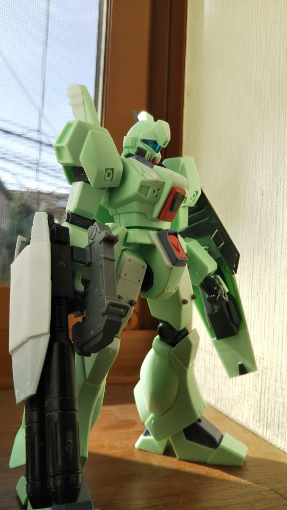 フルアーマーガンダムの武器をシンプルにプラバンで改造