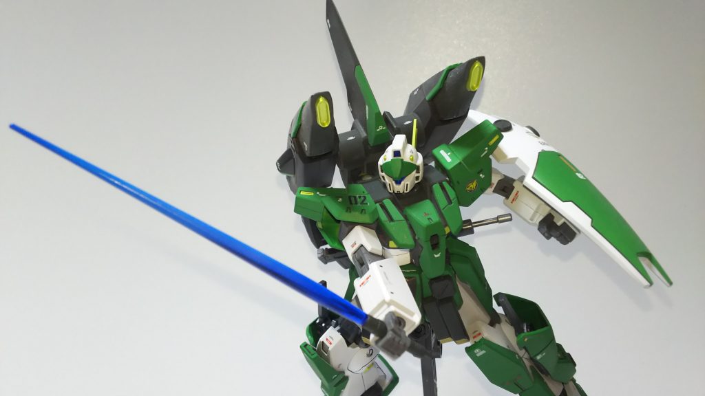 ジムカス本体に備え付けのプラズマサーベル。
ビームではなくプラズマにしたのは製作者の趣味(笑)