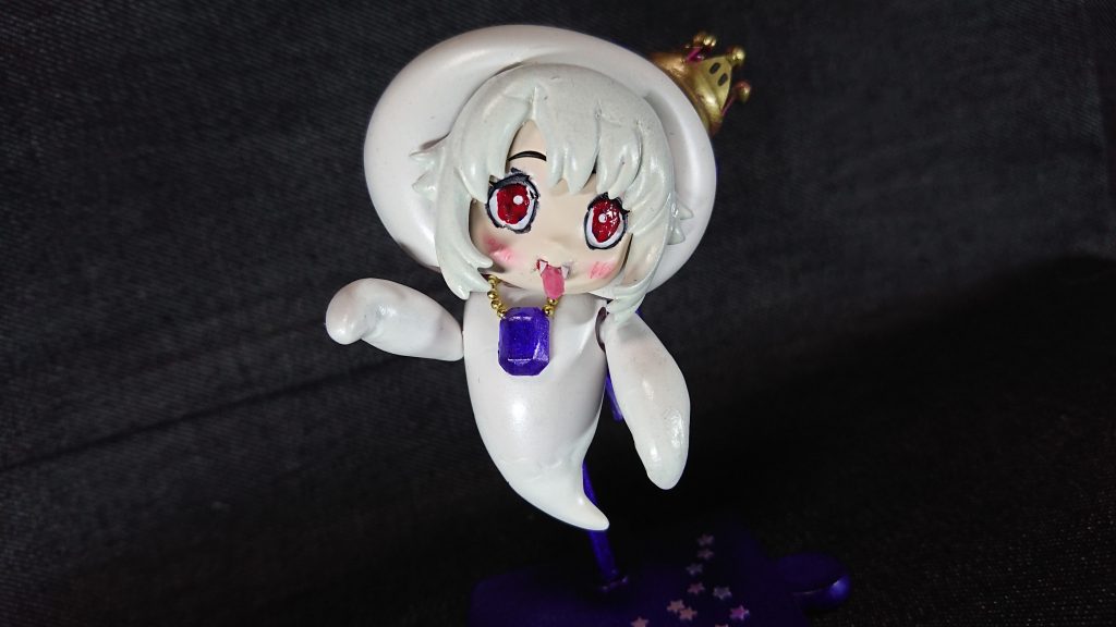 あ!!
ライトを当てると………