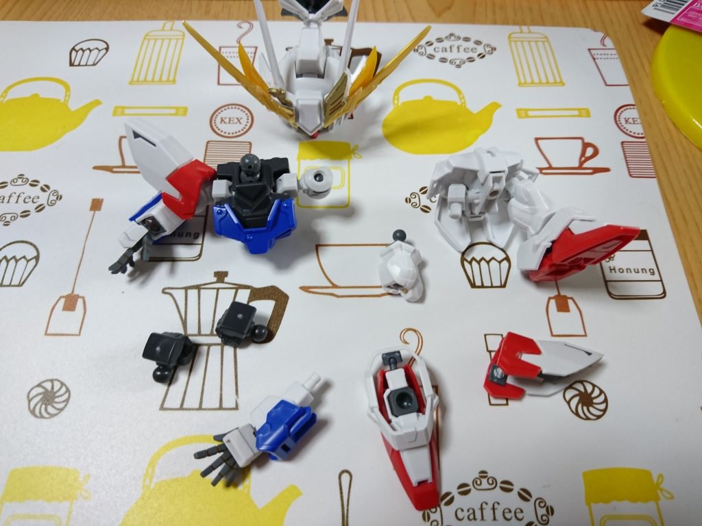 武者ビルドストライク頑駄無–4枚目/制作者：栗