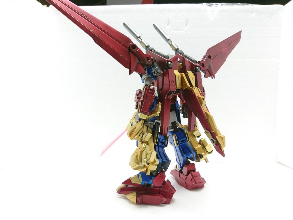 本当はサポートメカの分離も出来るのですがコンテスト提出時に破損してパーツの一部の分離が不可能に…