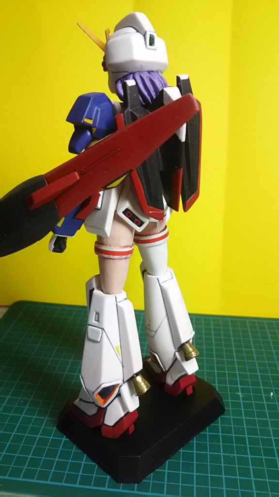 バックショット、脹脛のバーニアとフィンはキットに付いてなかったので付けました