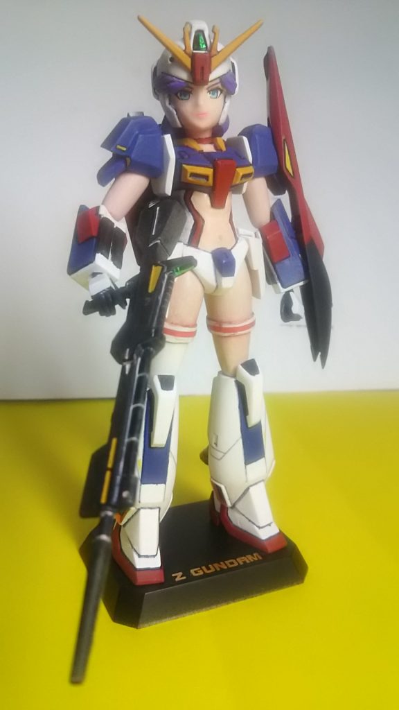 全体像、タイツは非対称にしてみました