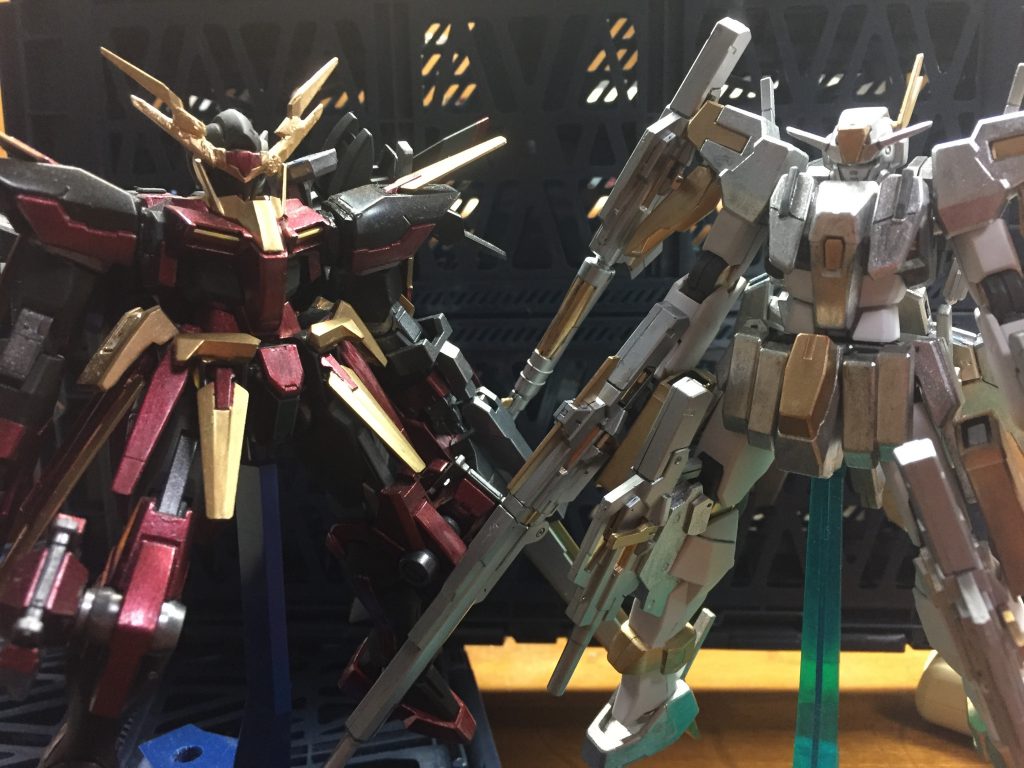 ダブルオーガンダムレッドアマリスタ(今現在も製作中)とのツーショット