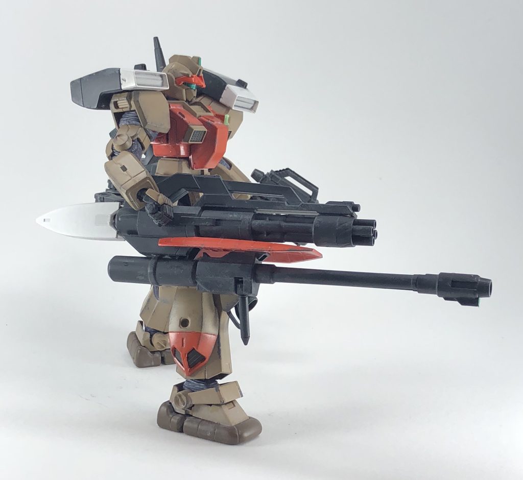 サブアームを使ってチェンジングライフルを上下反転する事も出来ます。アームやライフルは各種オプションキットのミキシングです。