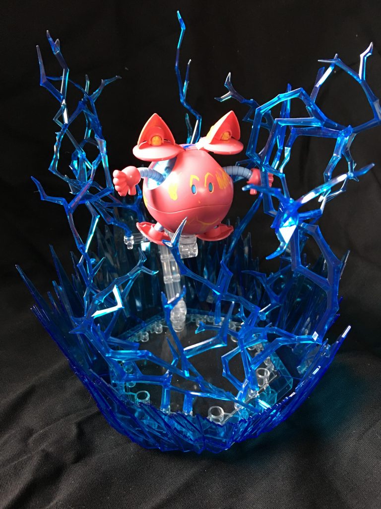 ガンダムマーカーで自由に色を塗らせてみました。
やっぱり眉毛は絶対みたいです。