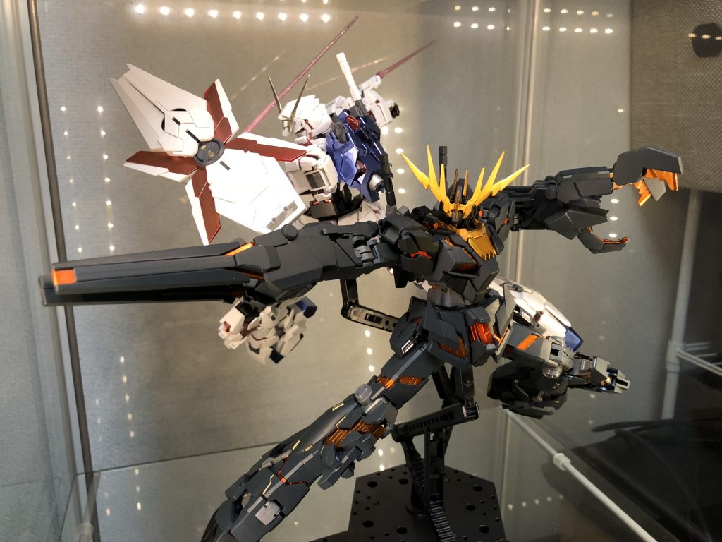 お気に入りの一枚です。これがやりたいがためにこの二機を作ったと言ってもくらいです。