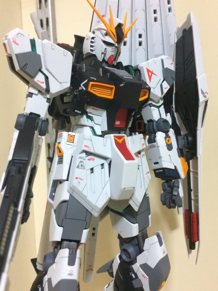 νガンダム–4枚目/制作者：rom381129