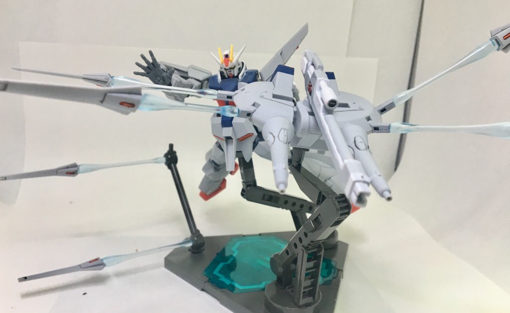 バックパックは独立して飛行することができ、ドラグーンと併用した近接格闘ができます!!
ということで、これがレジェンドストライクの特性です!
これからも様々なストライクを作っていくので、よろしくお願い致します!