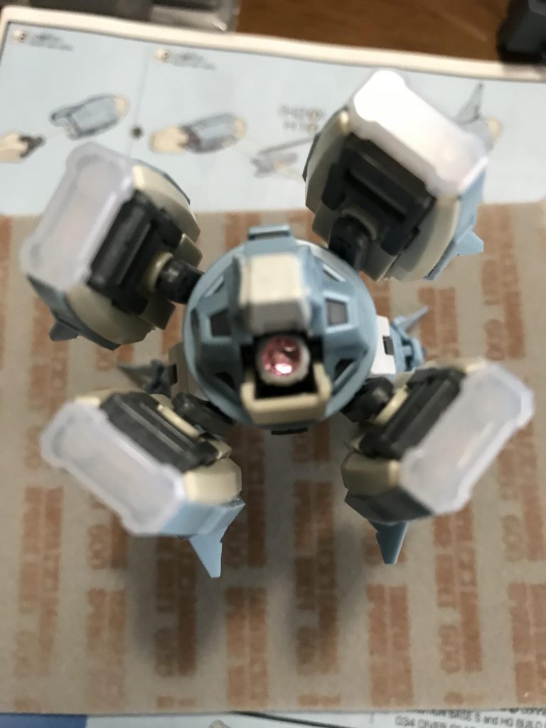 GNトレミーキャノンの砲口はMSサイトレンズを使用。ラピーテープを挟んでいます。