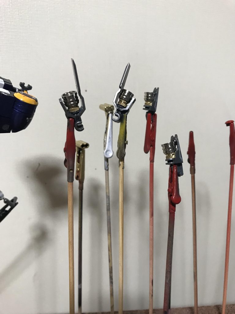 両足計4カ所のバーニアもメタルバーニアに改造しました。