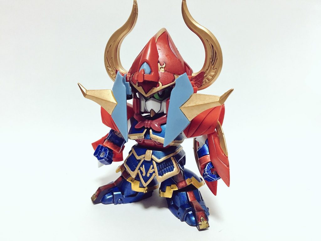 フロント。元ネタより金成分増えてます