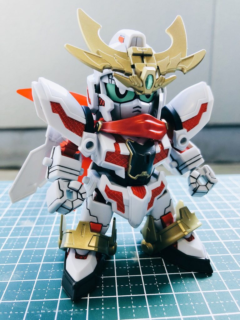 塗装途中。
とにかくマスキングだけは四苦八苦😓
フレーム部分にスミ入れ塗料を流すのが唯一の癒しでしたw