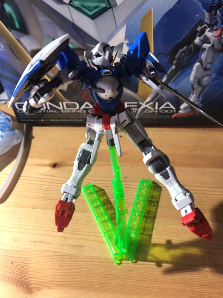 リアビュー

足のパーツだけでもかなりの数あって
組ごたえは凄いです