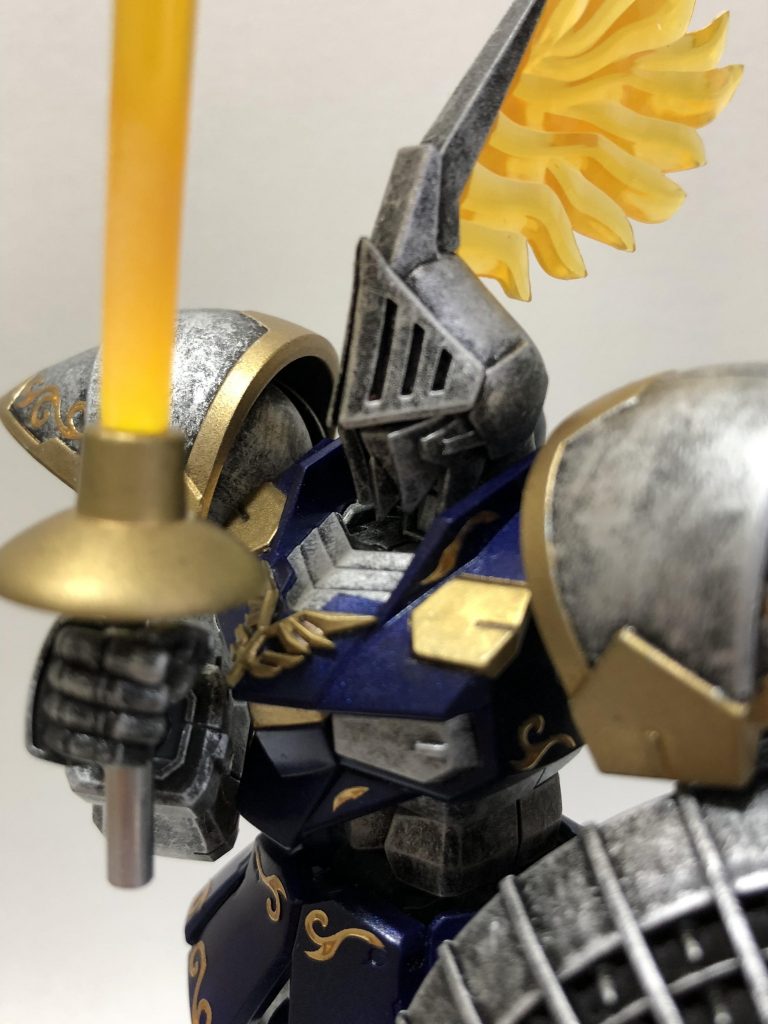 ミライトでサーベルが光ます