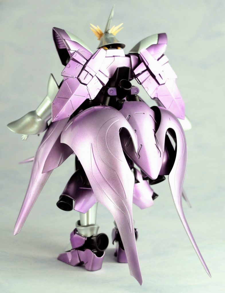 マダムサザビー–4枚目/制作者：Re:JIN