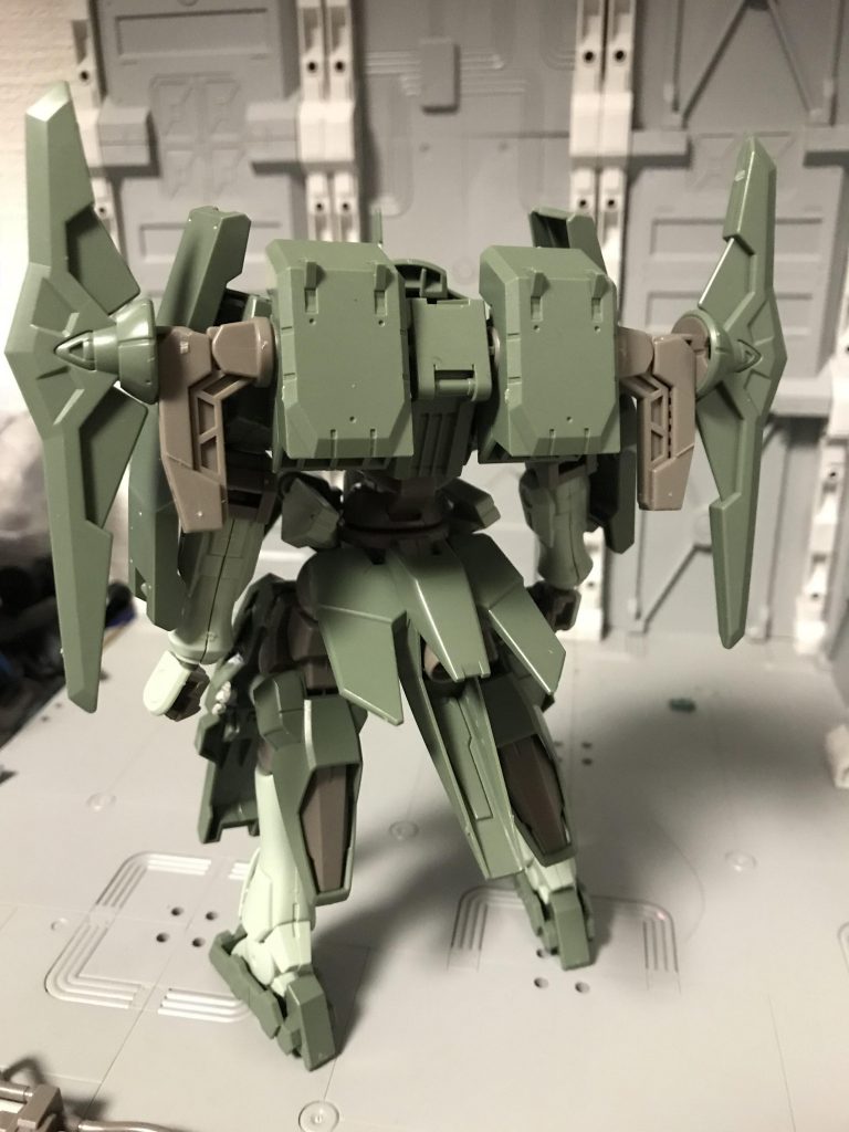 背面は特にこれといったアレンジは無い