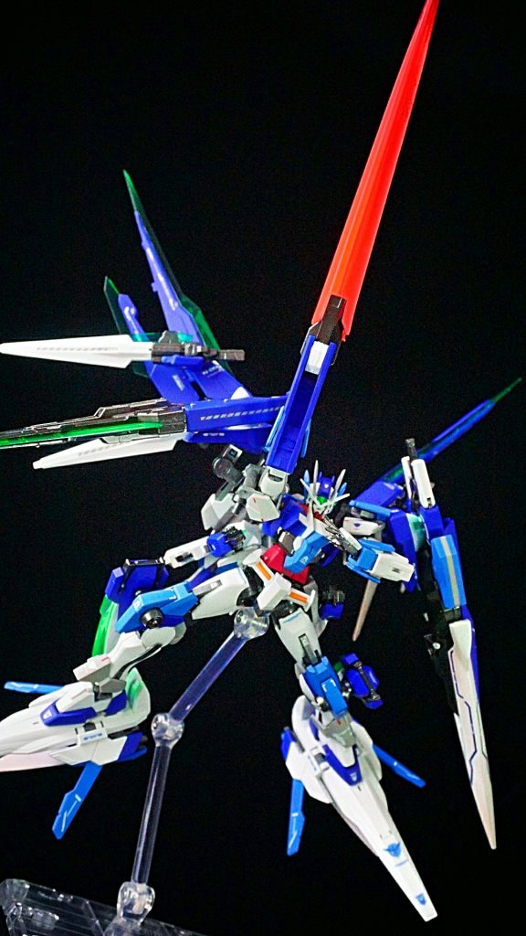 さすがダブルオー。可動が素晴らしいです。