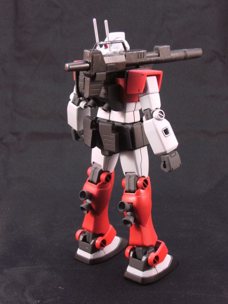 リアビュー。
簡素でも脹脛のバーニアはしっかりやりました。これが後々…。