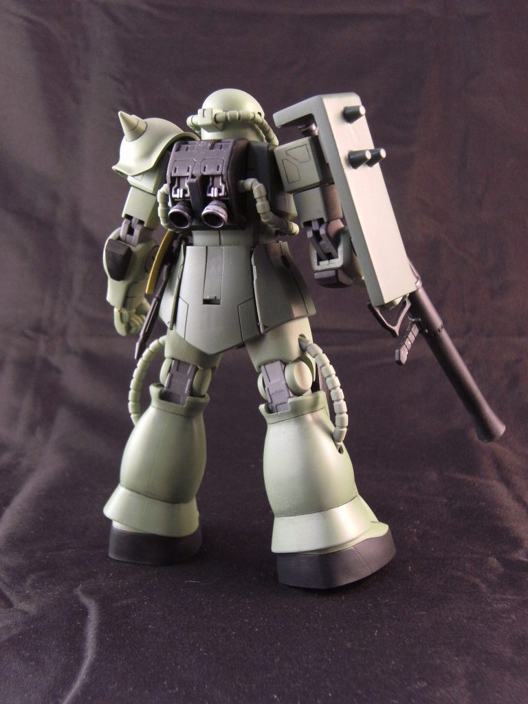 シールドのスパイクも08小隊版の物を移植。
バックパックはFG量産型ザクⅡを使用してます。