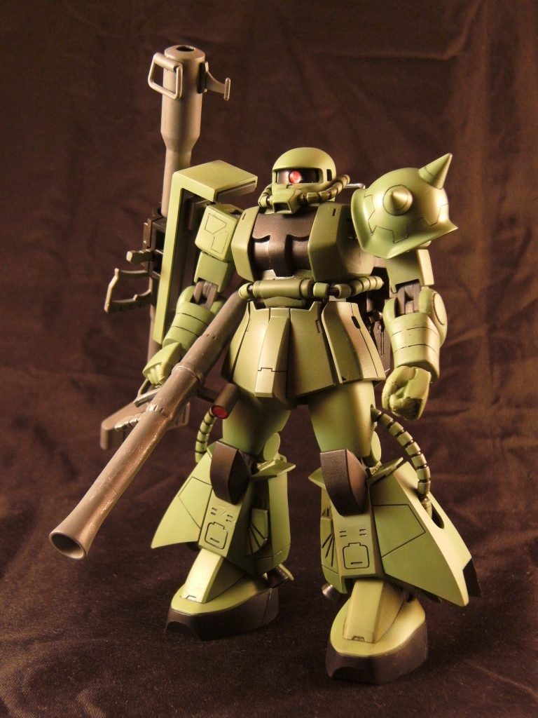 R-2型フロントビュー。
脚部カバーは無加工でハマりました。