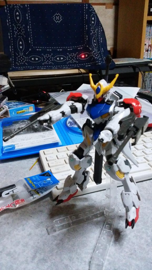 腕部200mm砲の速射性とあの機動力はやばいですね
尚ガンダムバトルオペレーションNEXTでは何故か片腕にしか装備されてない