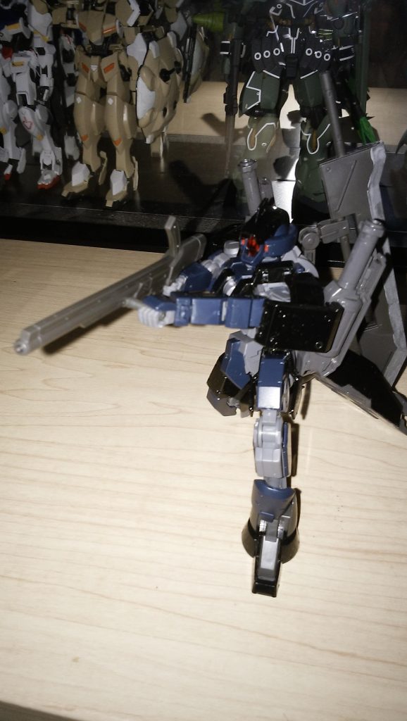 ロングライフルは中長距離に対応しており狙撃も可能