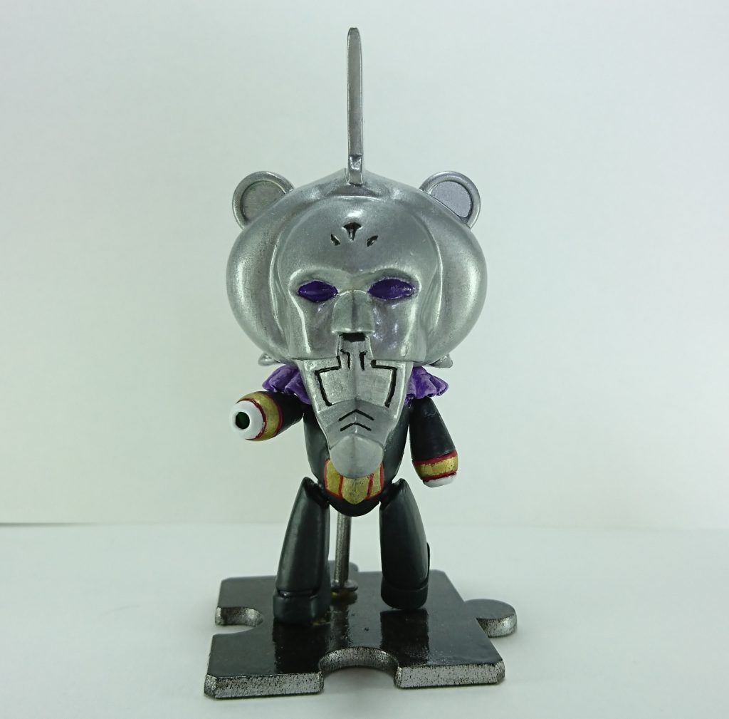 前。キャラッガイの特徴である人の顔の部分に、鉄仮面を再現。一応キャラッガイなのでプチッガイの耳も付いてます。
