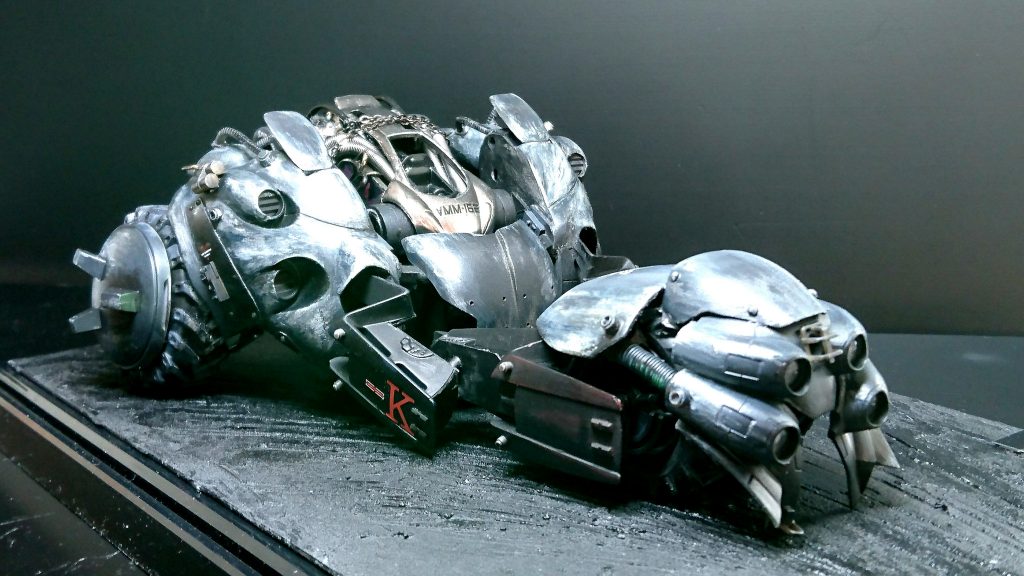 ホットウィール(ミニカー)のキャリアカーにもなる。もちろん去年のホットウィール・カスタムコンテストに出場したのは通過点にすぎない。ガンスタ投稿が最終目標である。