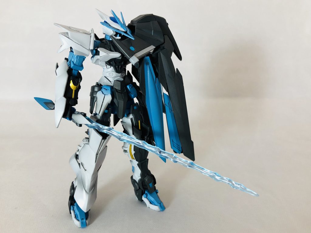 ビームサーベル所持。詳細は下記にて記載。