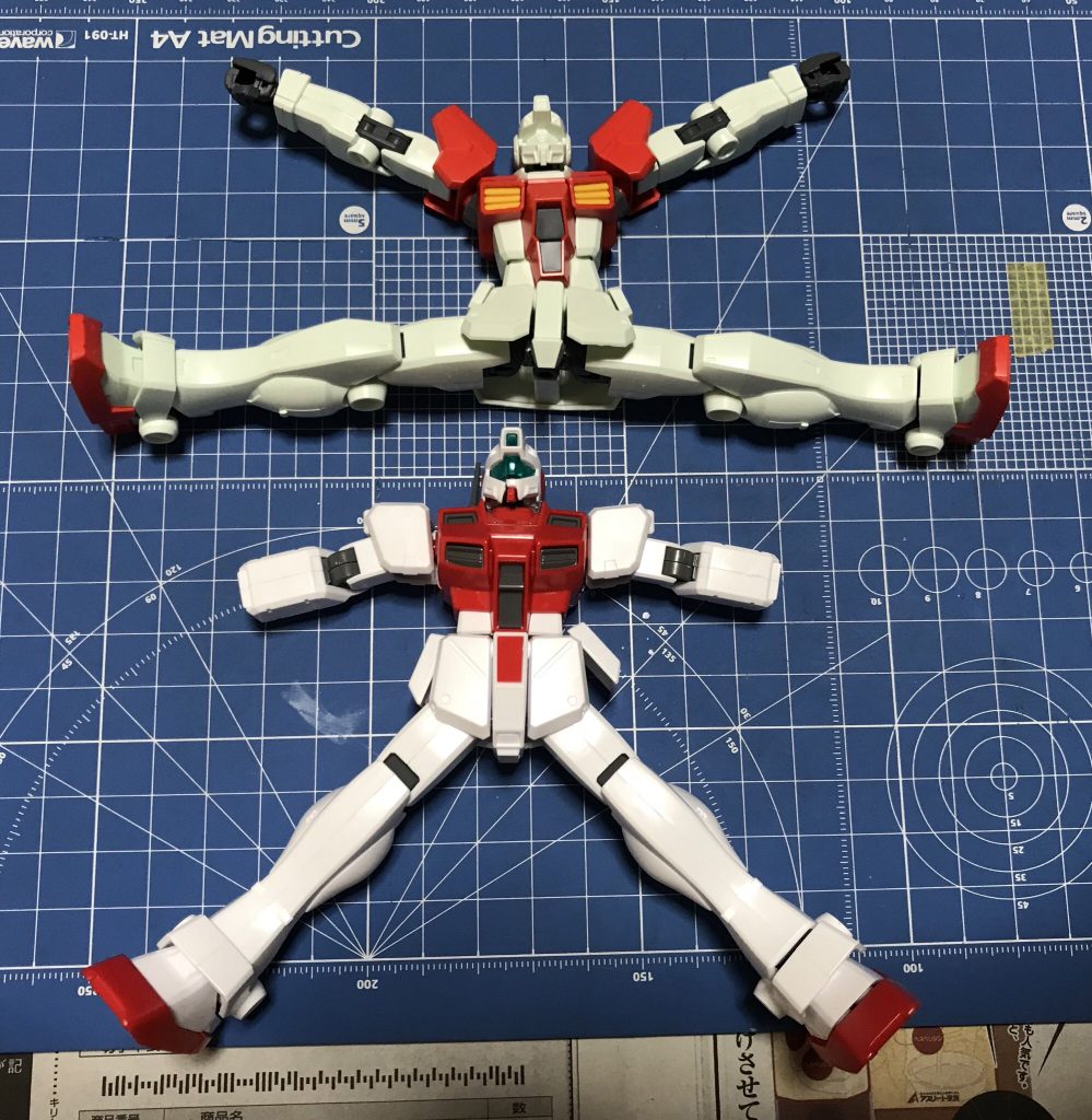 おまけ。
GM/GMと元キットのジムコマンドの稼働比較。
ジムコマンドの顔が元から割れてたのでそこ直すのにも苦労しました(・∀・;)