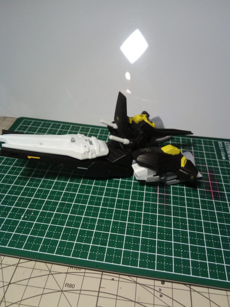 バックパックとライフルで支援メカに。