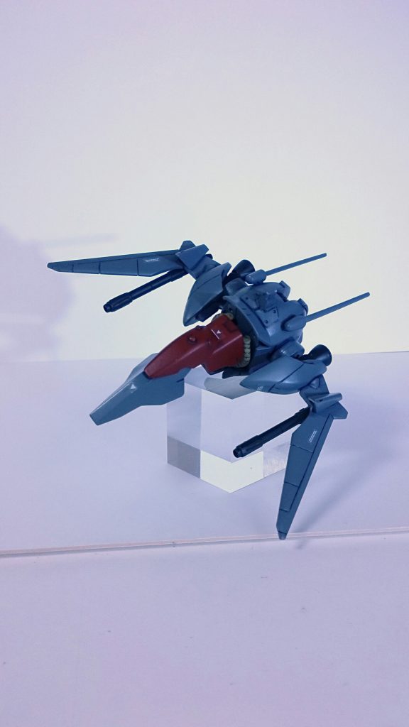 頭部。変形してジオングファイター!
属性は空。