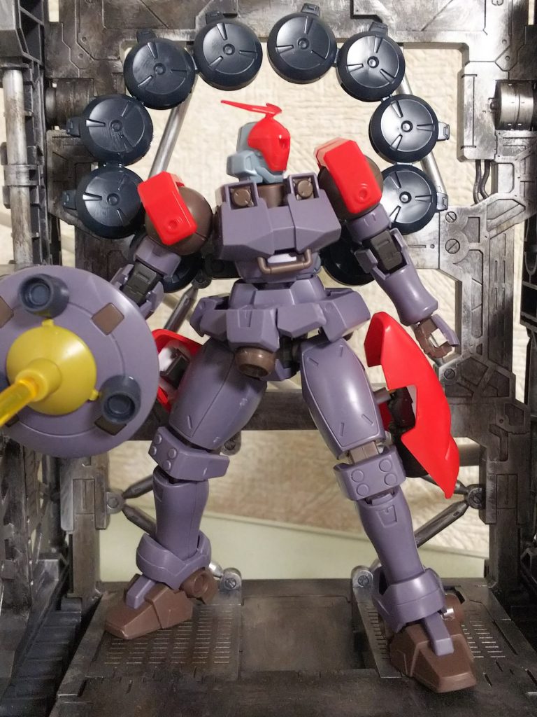 旧キットの破損したギミック、部品を簡略化して再生しています。