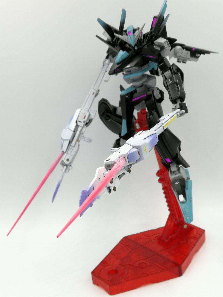 ここらはアクションポーズを。