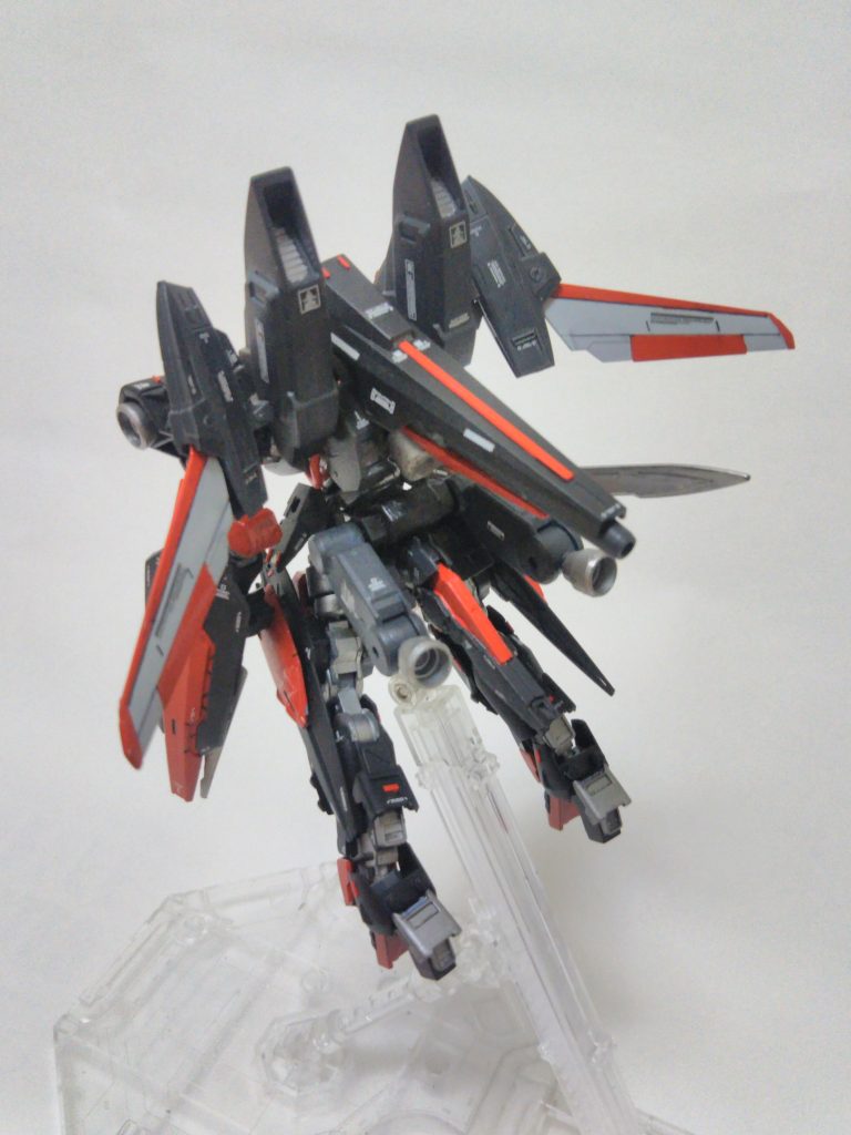 バーニア展開時
機動力が向上し、大気圏内での飛行が可能になる。