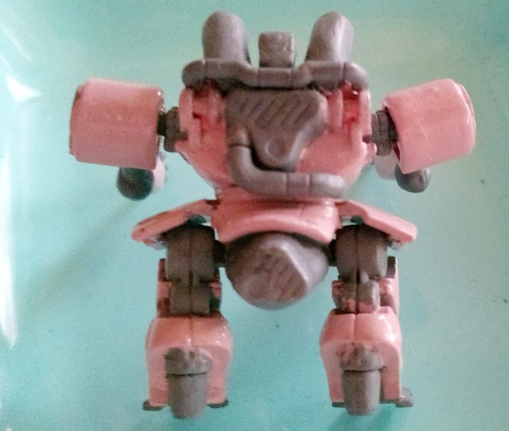 塗り直している最中、頭の中ではShape Memory Alloysがベンベン ボ ベン テッテッ テッテッテと響く。
灰色を強くしてピンクの彩度を下げました。
「ドきついピンク色は不謹慎だって、社長が偉いさんに睨まれたらしいよ」
「へぇ」
「で、薄墨に塗ると折れたらしい。薄墨な」