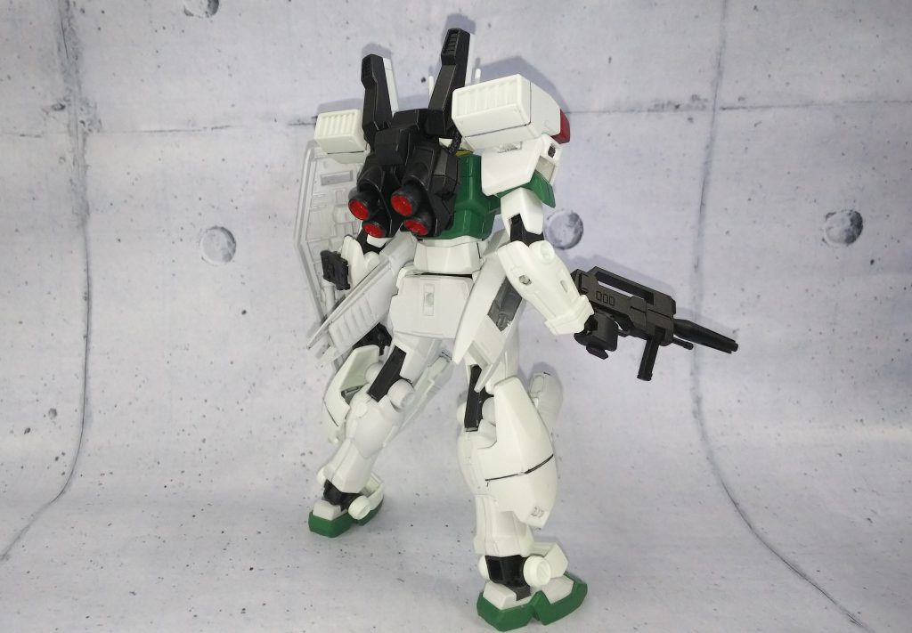 背面
バックパックはマークIIリバイブのモノとGM/GMのバックパックの接続部分のパーツを組み合わせて改造。