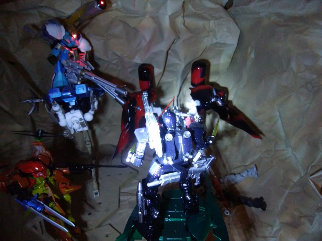 強襲作戦!–3枚目/制作者:Sasha