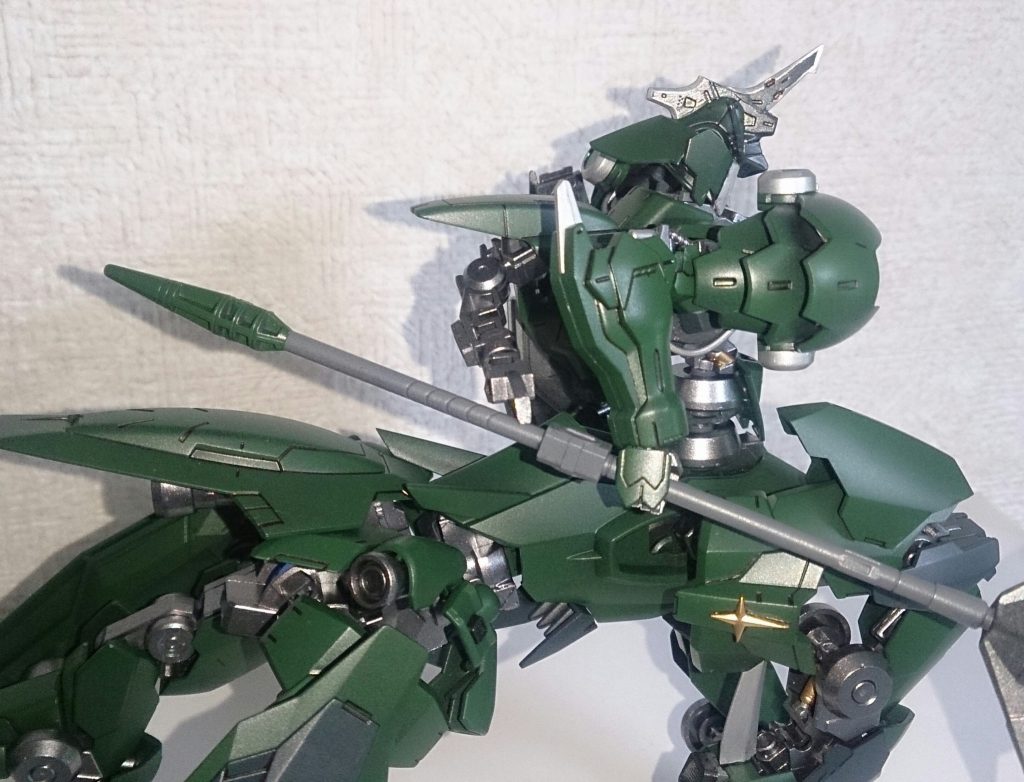 ランスレスト固定！
マンガの一コマにランスレストがあったので、後から追加しましたf(^_^;
ランスはバルバトスのメイスとキマールのドリルランスを繋げてます。