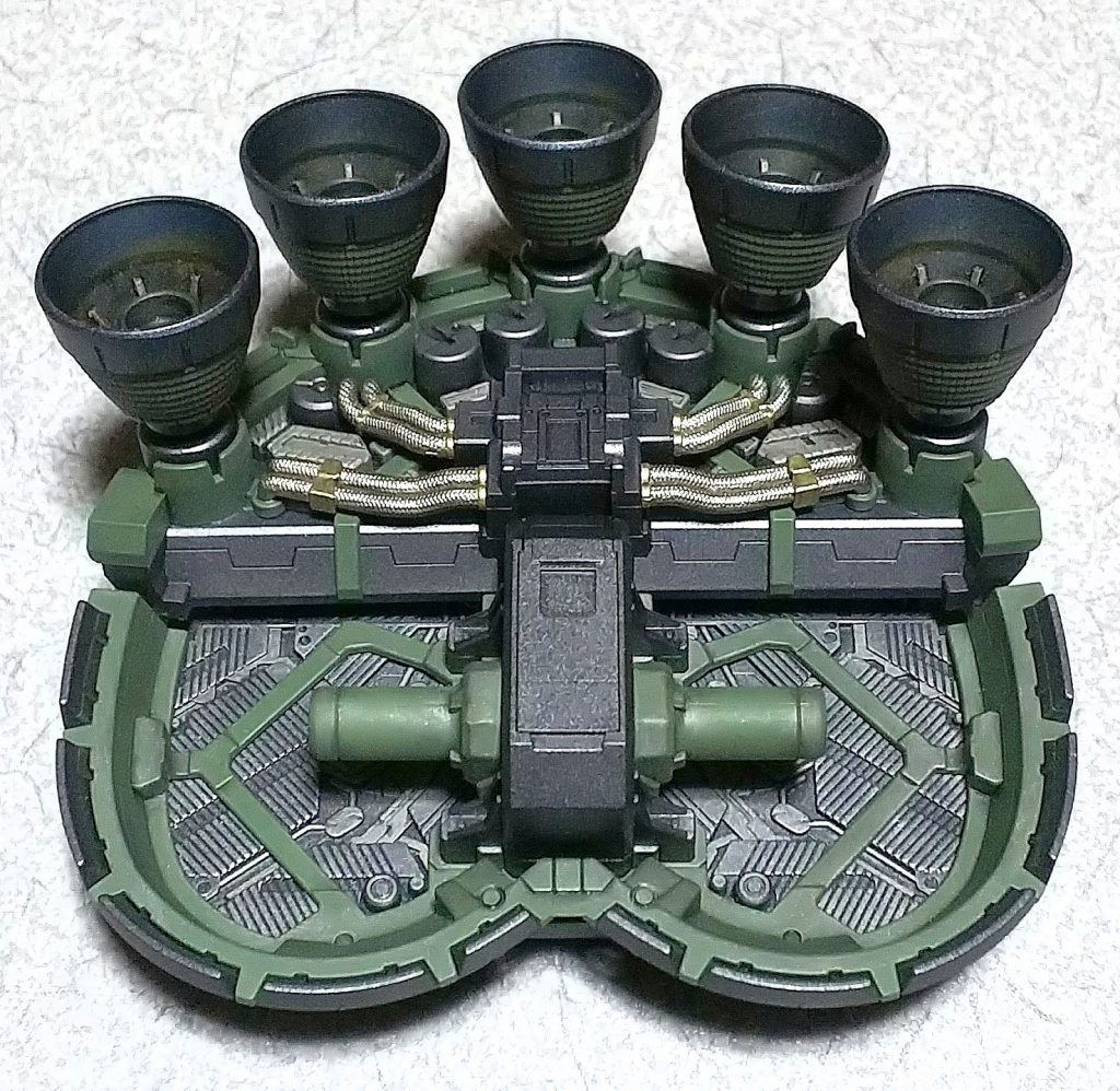 スカート内部のパーツ状態。
ディテールが細かく入っているので、少し塗り分けるだけで良い感じ！