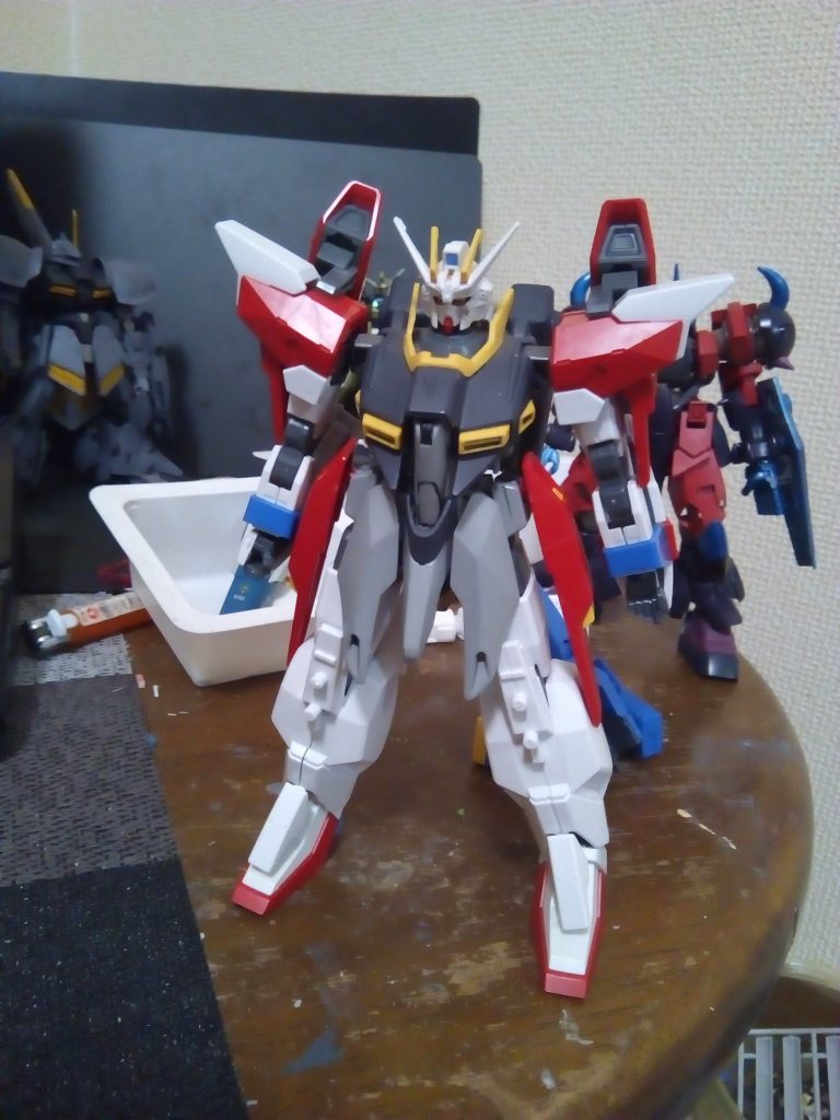 とりあえずくっつけてみたところ。目指していたマッシブな感じがでてテンションあがりました。