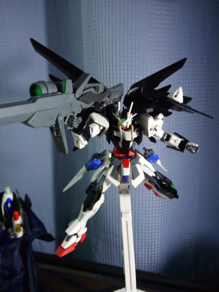 武器はGNソードⅡ二本、それと自作の武器です。                           自作の武器は出来るだけ大きくしたかったです