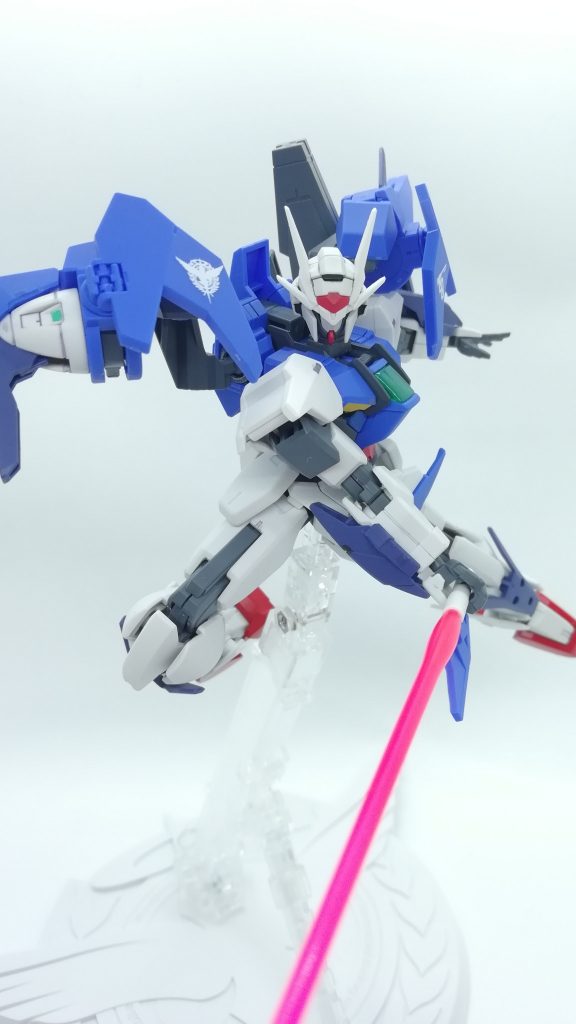 ビームサーベルで。
やはりこれが一番取り回しやすいですね。